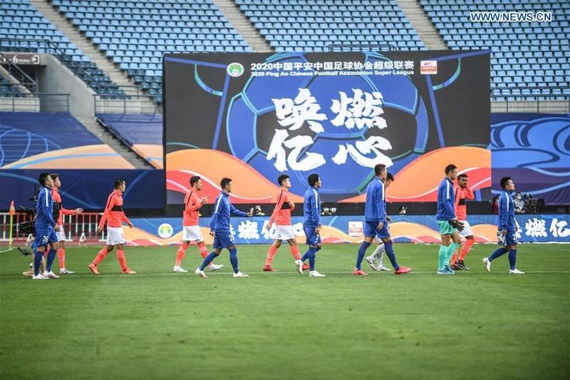 陷入了短暫